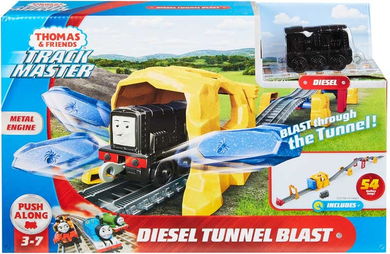 Diesel store trackmaster set