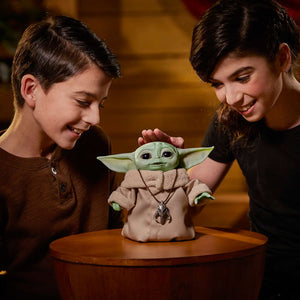 Star Wars Baby Yoda The Child animatronic figure 25cm